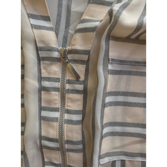 Express Striped Zip-Front Blouse – Cream & Charcoal Vertical Stripe (Size XL) - Picture 7 of 7